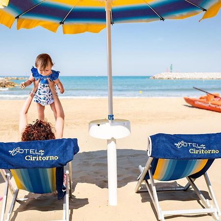 Hotel Ciritorno San Vincenzo Eksteriør billede
