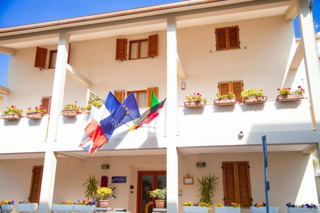 Hotel Ciritorno San Vincenzo Eksteriør billede