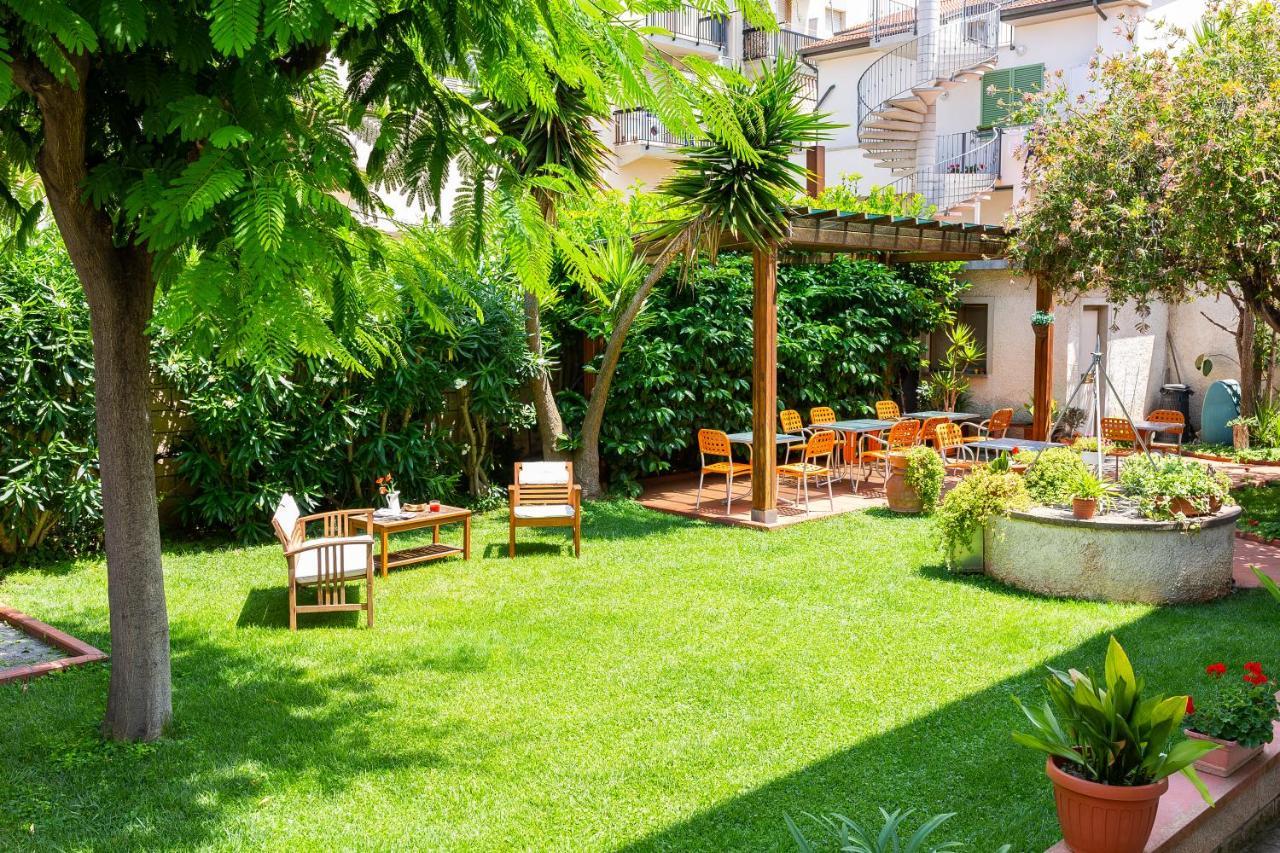 Hotel Ciritorno San Vincenzo Eksteriør billede